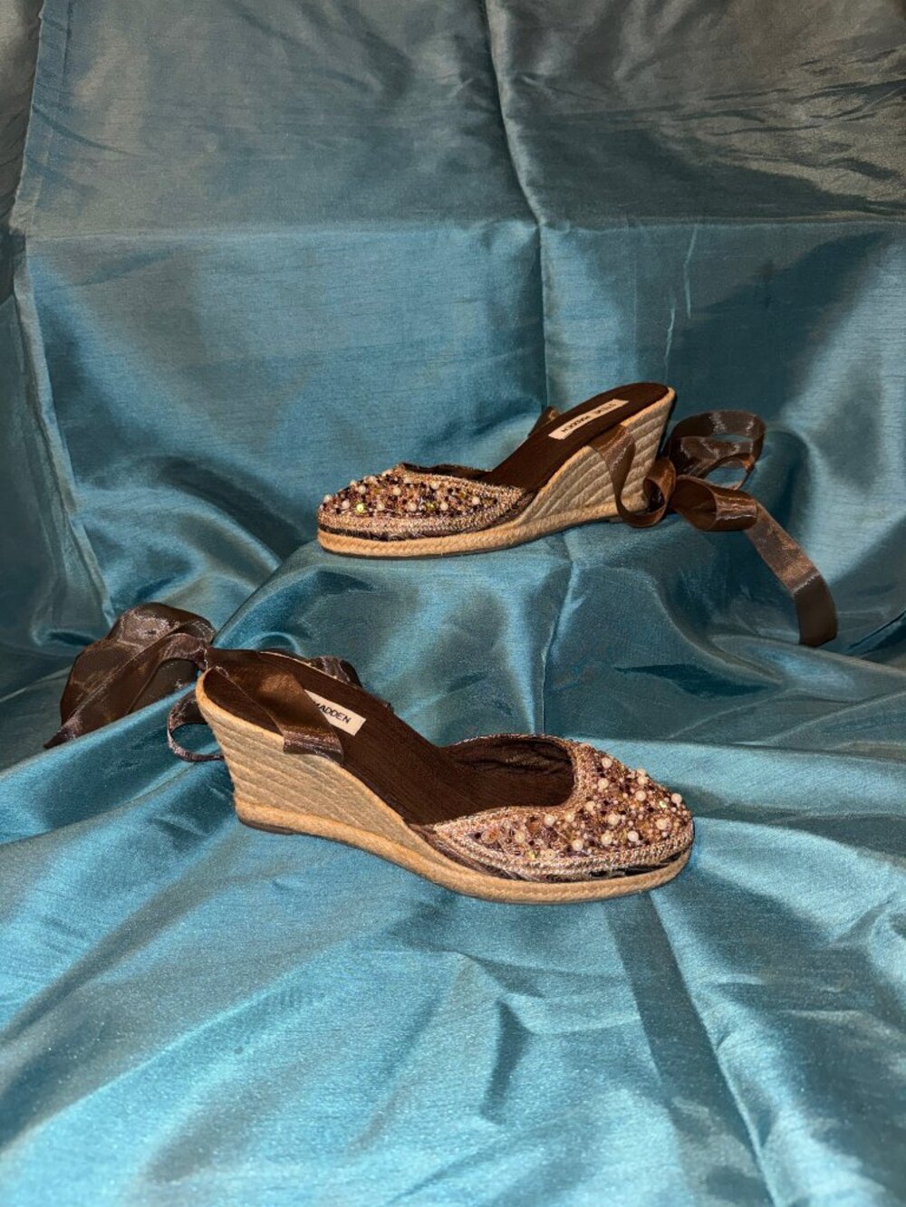Vintage Steve Madden Bommbay Espadrille beaded wedge sandals w/ribbon ankle ties